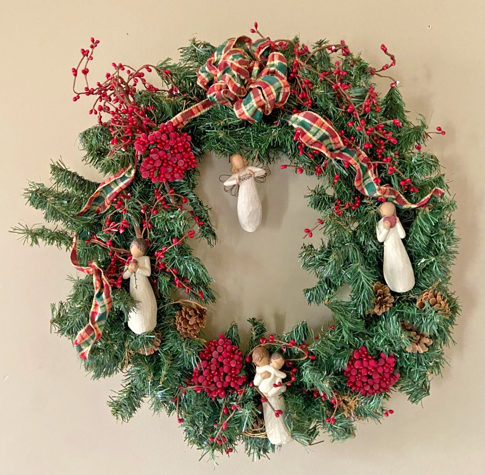 Handmade Vtg Willow Tree Angel Christmas 21" Evergreen Wreath Plaid Red Accents